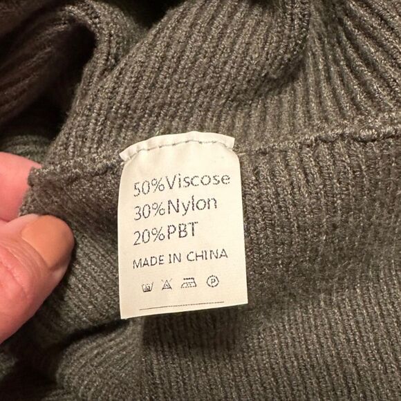 Women's Caracilia Heavy Oversized Ribbed Turtleneck Sweater Green Large EUC! - Picture 5 of 5